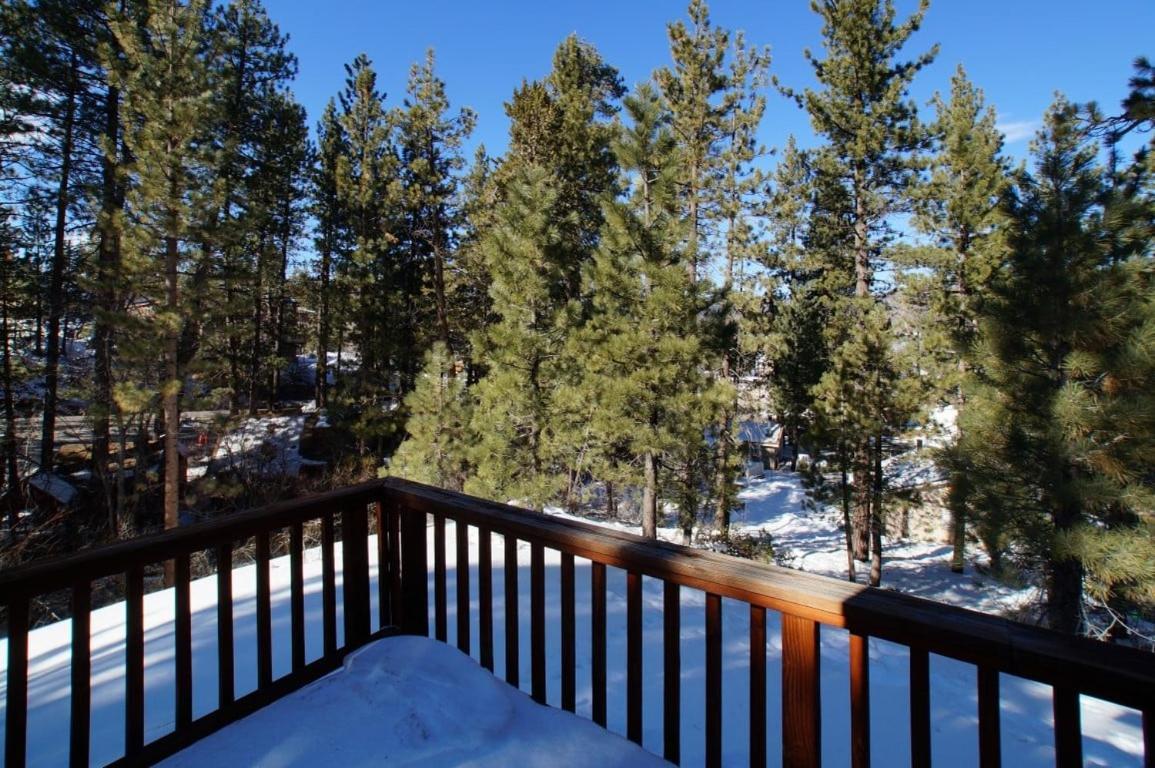 Snow Bunny Lodge - Perfect Big Bear Getaway! Deck With A New Hot Tub And Charcoal Barbecue! Lac Big Bear Extérieur photo